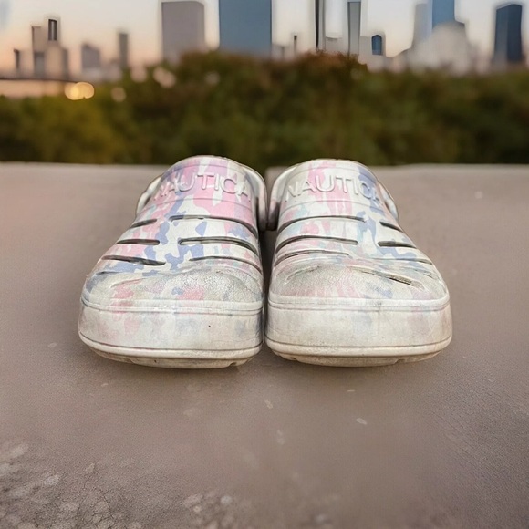 Nautica Pastel Tie Dye White River Edge Clogs Size 7 - Picture 5 of 7